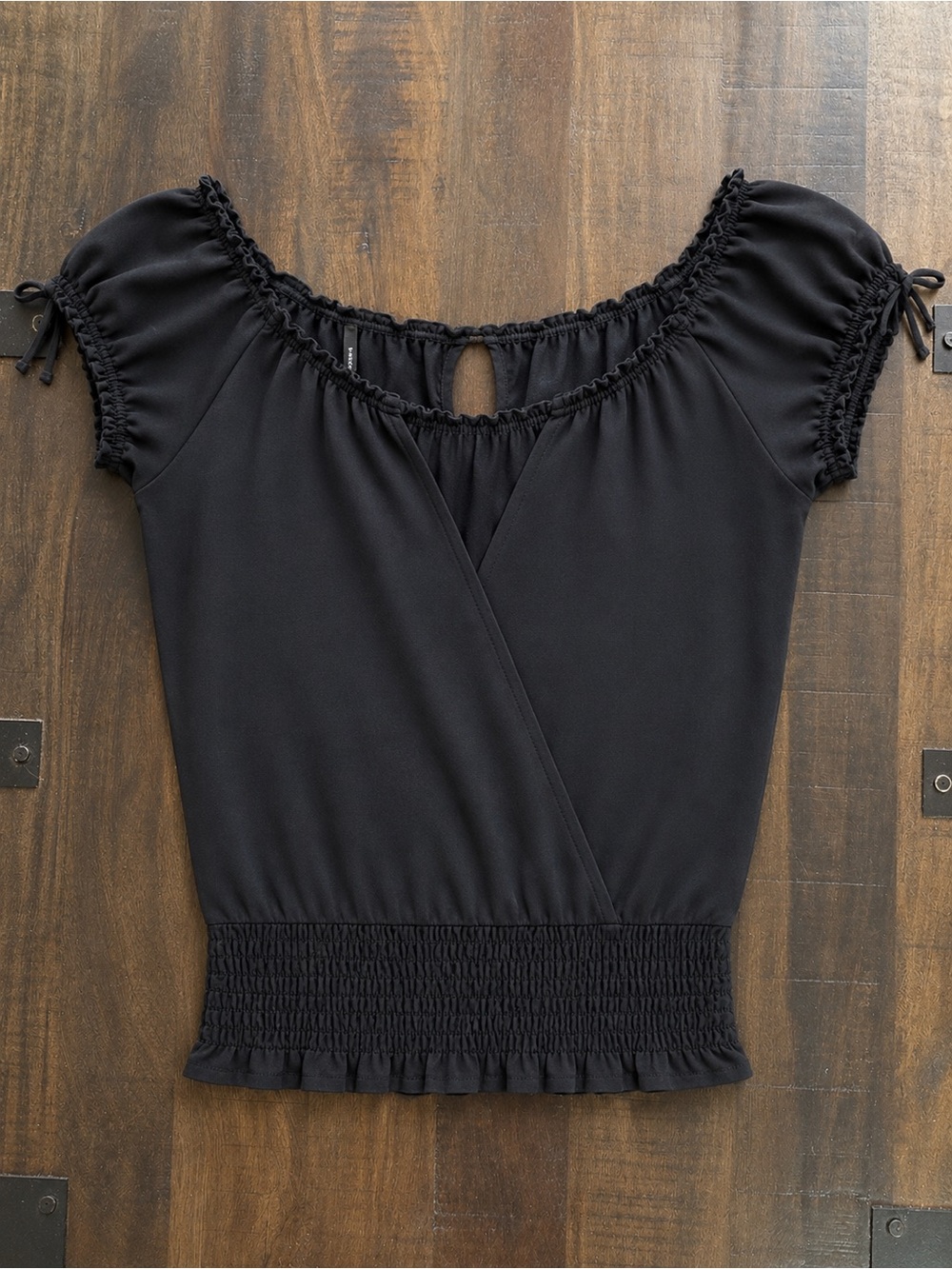 Black Women's Smocked Hem Short Sleeve Top
